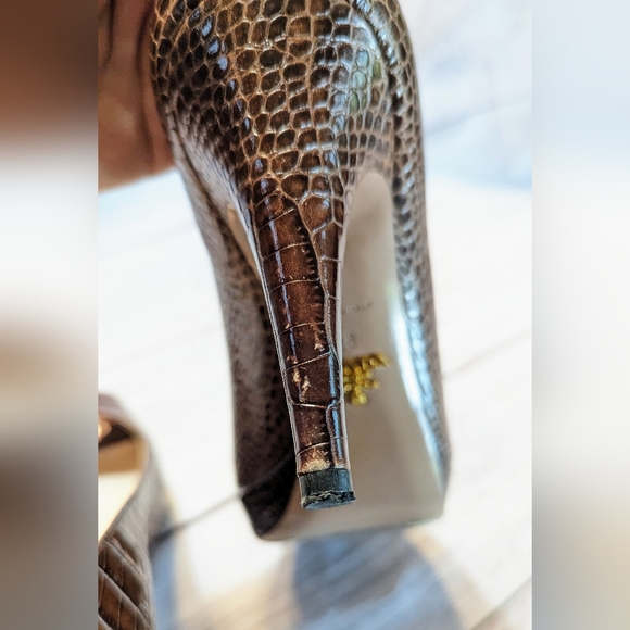 PRADA PLATFORM HEELS Size 8 or 38 Brown Leather Snakeskin Peep Toe Pumps - Picture 10 of 16